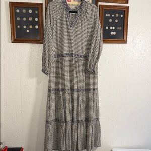 Old Navy Black and White Patterned Maxi Dress